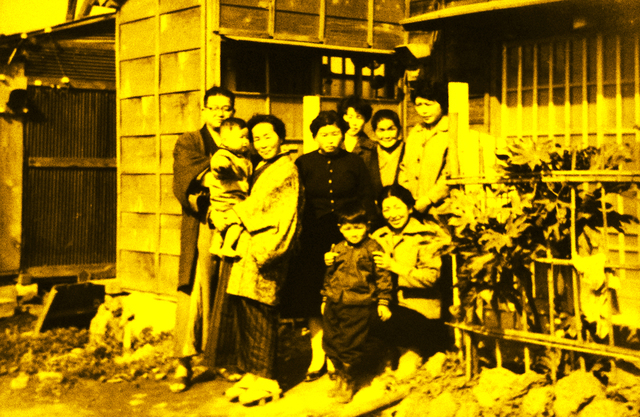 山田家集合写真_web用.jpg